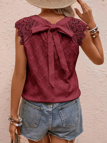 Top Isabella – Con Lazo Elegante y Detalles de Ojal 🎀