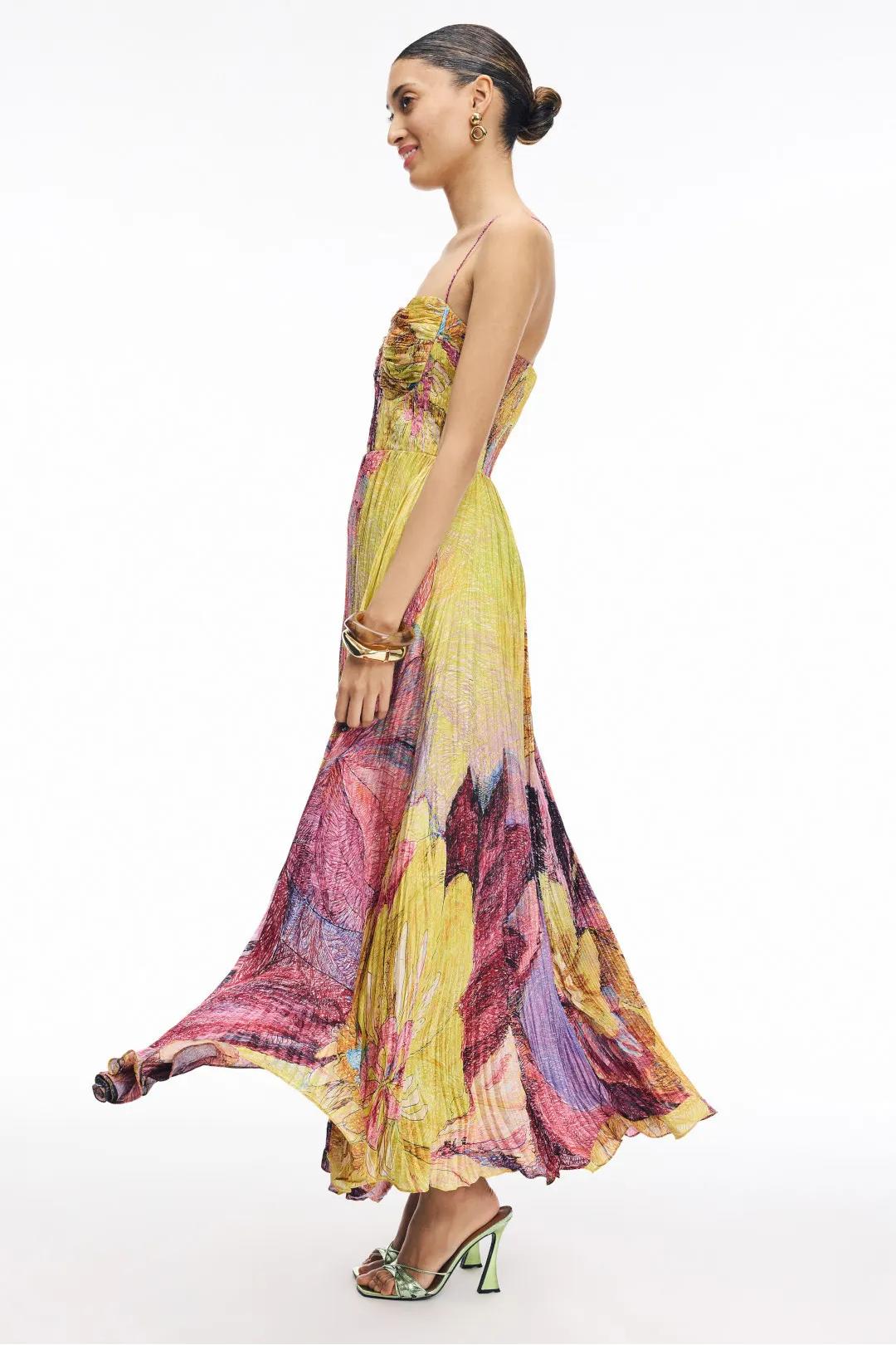 Vestido Verde Olivia – Encanto y Frescura en Cada Paso