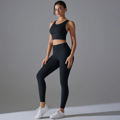 Conjunto Deportivo Mujer – Top Crop Shockproof y Pantalón | Lucía Collection