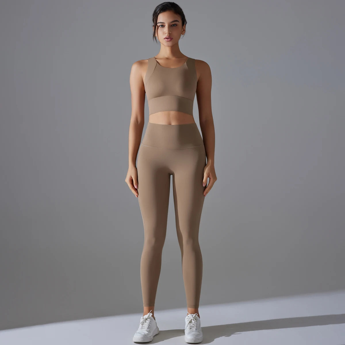 Conjunto Deportivo Mujer – Top Crop Shockproof y Pantalón | Lucía Collection